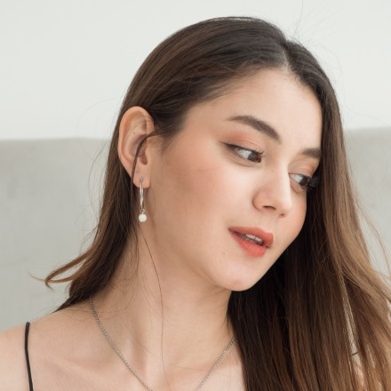 Belle Earrings - White